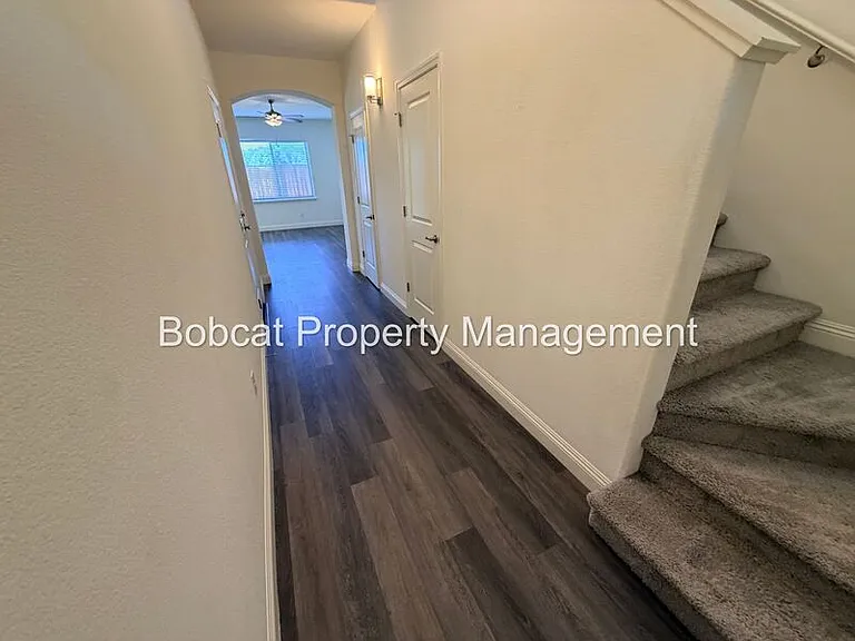 1219 Correlli Ct — Photo 3