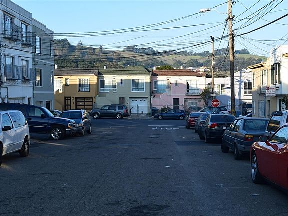 4th image of 29 Pueblo St