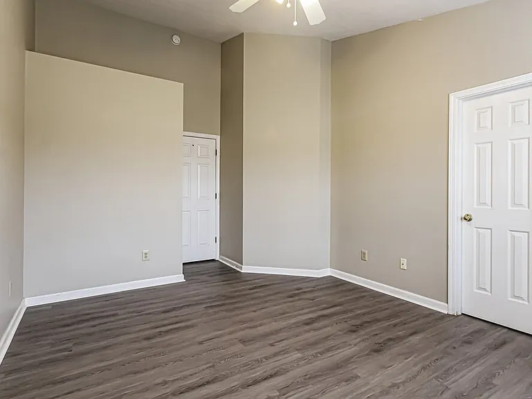 5384 Lakeside Manor Dr — Photo 11