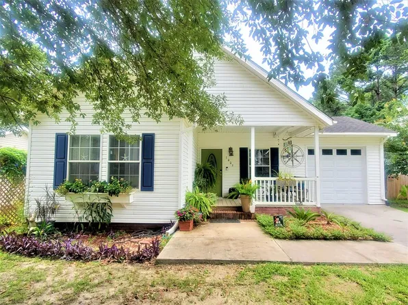 1405 Glenwood Dr, Thomasville, GA 31792