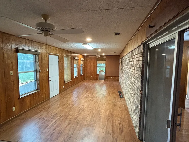 1802 Muir Dr — Photo 7