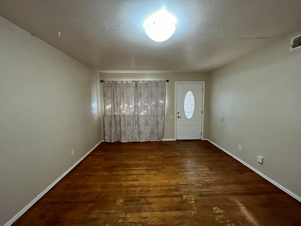 Building Photo - 1508 Tanglewood Dr