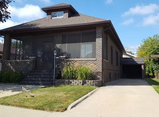 447 10th St, La Salle, IL 61301