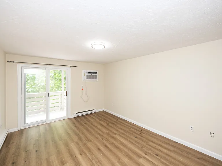 1203 Grafton St #39 — Photo 14