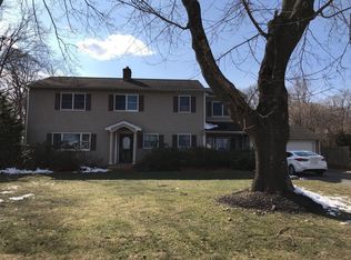 2083 Wading River Manor Rd, Wading River, NY 11792