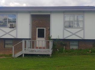 406 Petit Ln, Wartburg, TN 37887