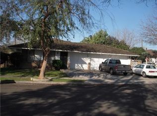 4921 N Vagedes Ave, Fresno, CA 93705