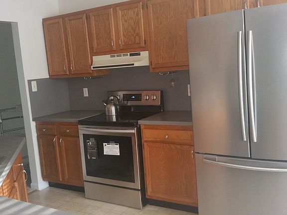 2nd image of 332 Park Ln