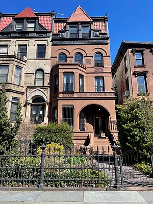 Rented by Corcoran | media 18