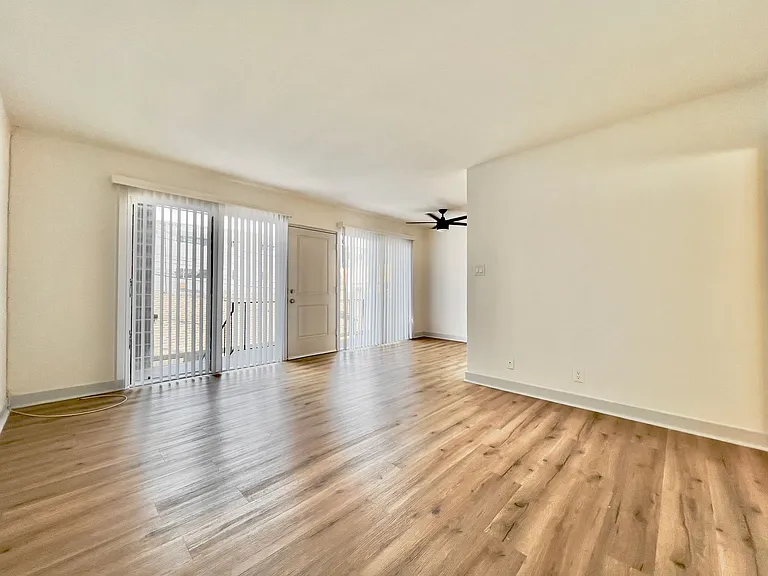 1142 1st Street — Photo 3