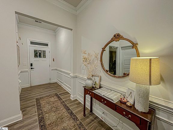 5th image of 321 Pollyanna Dr