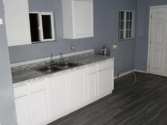 4th image of 8391 Cottonwood Avfontana #B