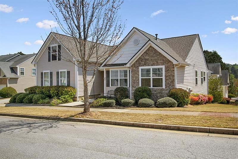 1st image of 701 Franklin Mill Trce