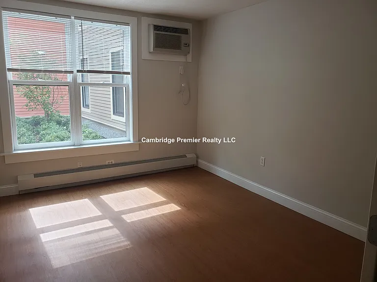 46 Pilgrim St #202 — Photo 6