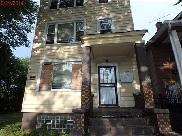 2nd image of 5005 S Carpenter St APT 1