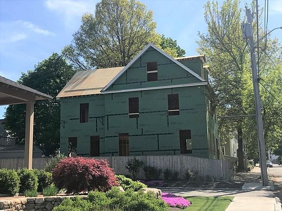 2nd image of 23 Warren St