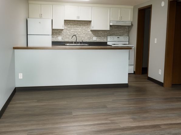 315 Crestwood Dr #12