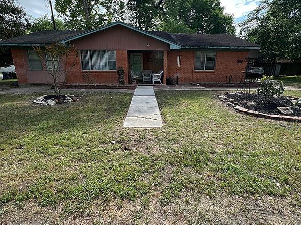 703 Austin St