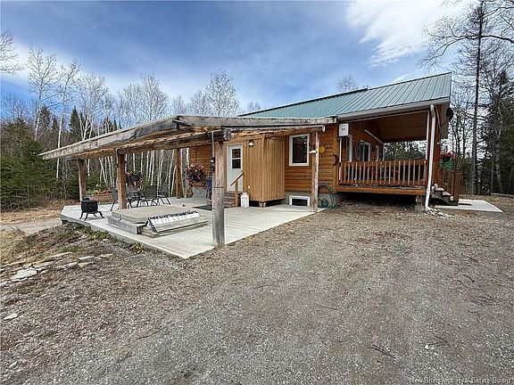 2nd image of 15833 Undine Rd