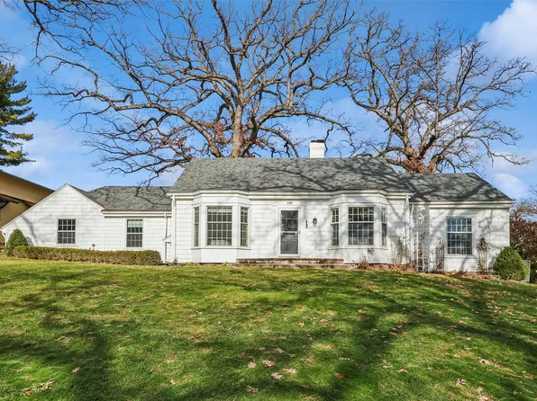 3307 Saint Johns Rd, Des Moines, IA 50312