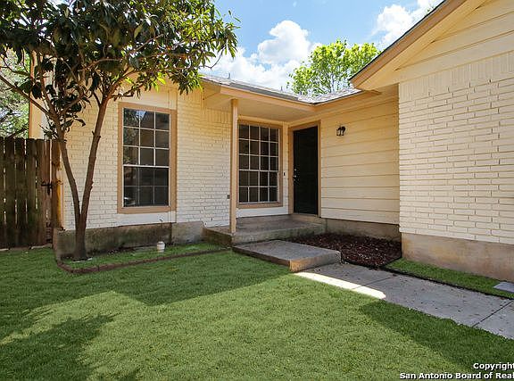 3rd image of 8918 Hambledon Dr