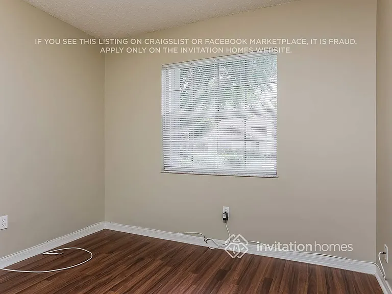 576 NW 48th Ave — Photo 16