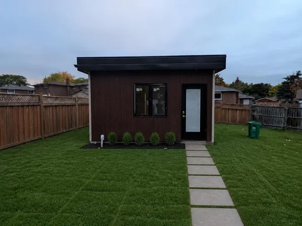 22 Medina Pl, Brampton, ON L6S 3E8