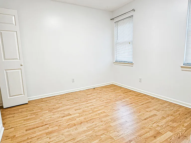 398 Furman Ln — Photo 27