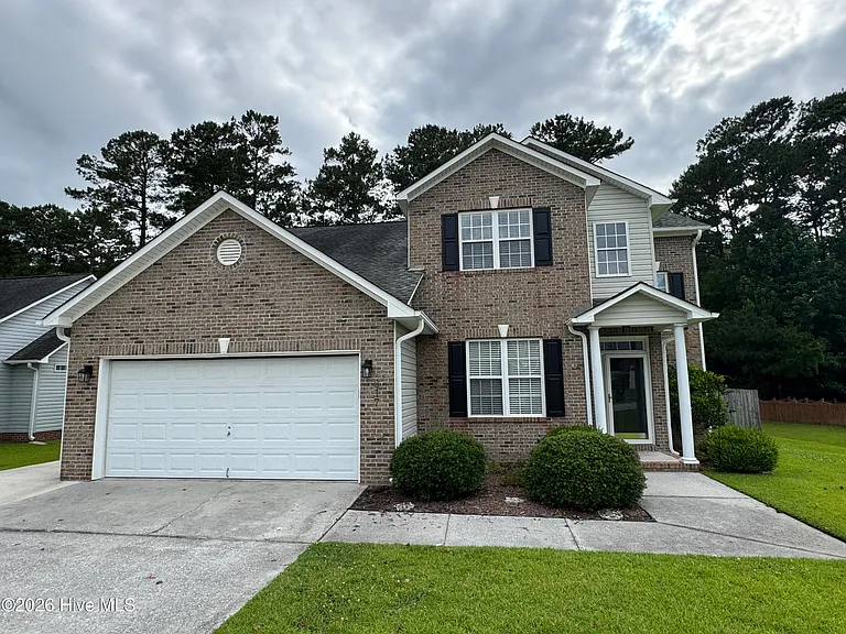 217 Stagecoach Dr — Photo 1
