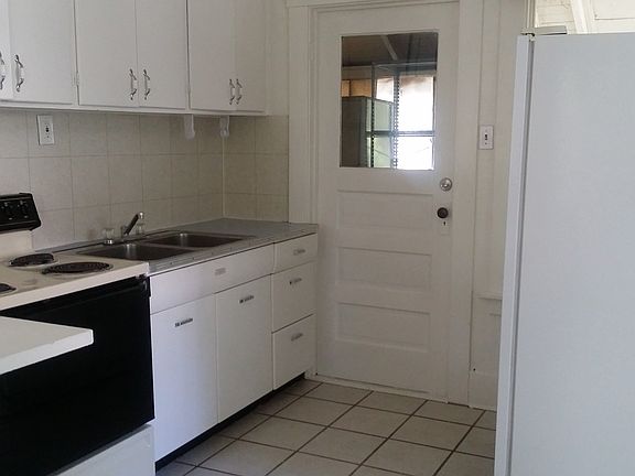 4th image of 215 Pine St