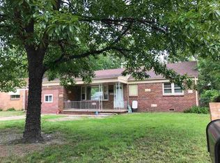 2838 S Mosley Ave, Wichita, KS 67216