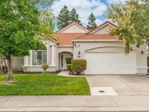 8852 Mossburn Way, Elk Grove, CA 95758