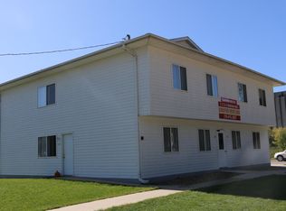 1116 W 20th St, Cedar Falls, IA 50613