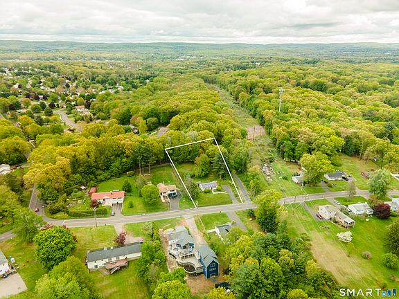 4th image of 107 Dart Hill Road