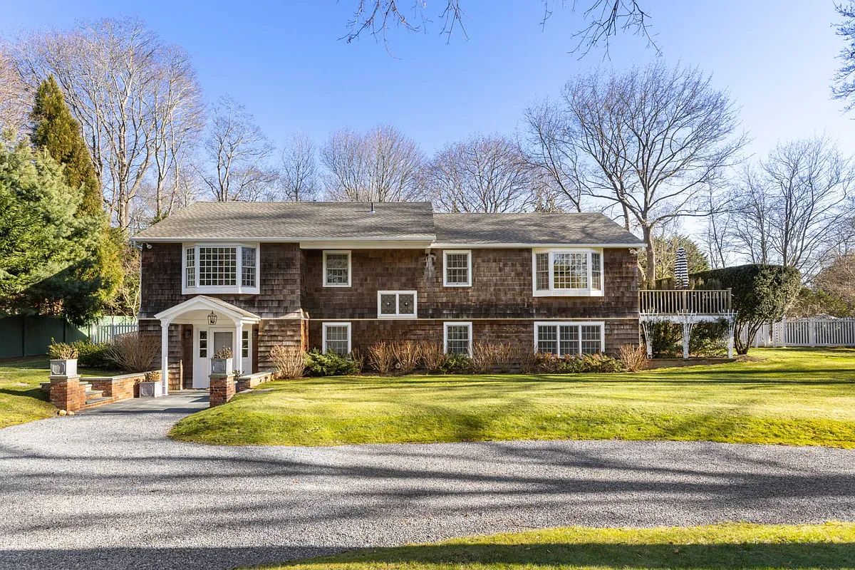 Building Photo - 16 Tuckahoe Ln