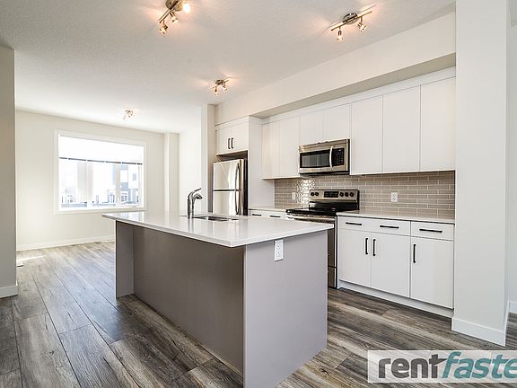 4th image of 600 Bellerose Dr