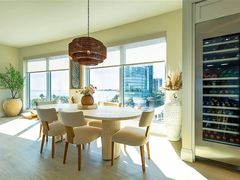 2910 W Barcelona St #604 — Photo 17