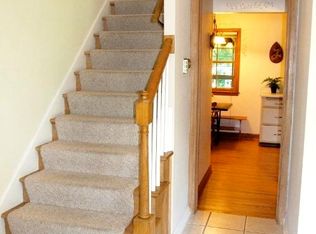 8854 Ravenswood Cir, Wauwatosa, WI 53226