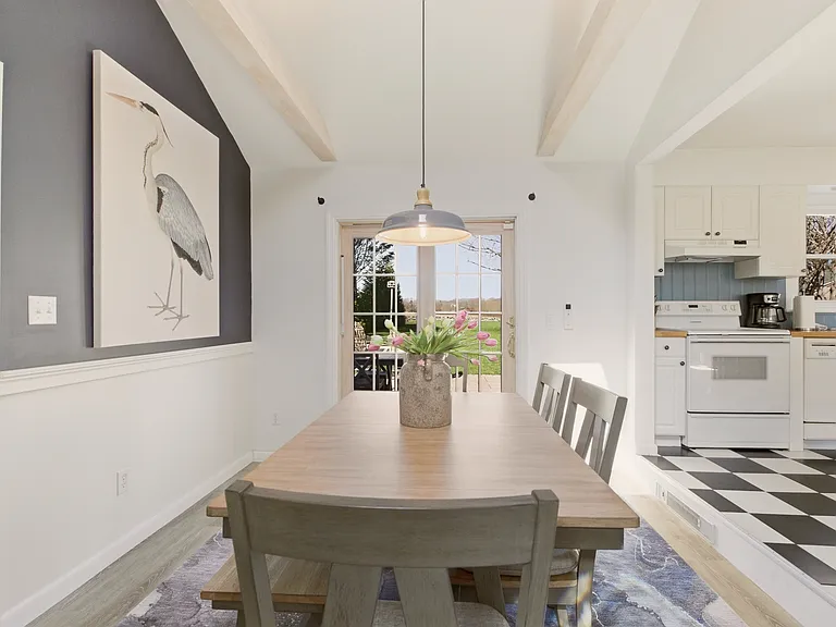 415 Wapping Rd — Photo 8