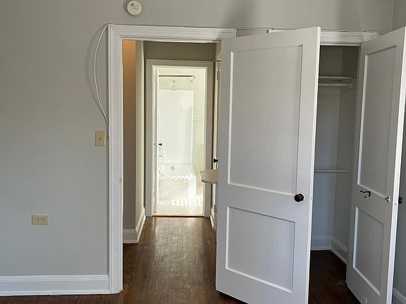 4th image of 708 Poinsettia St #C12