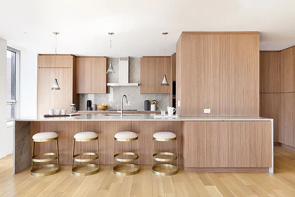 Sold by Compass | media 5
