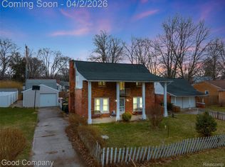 21560 Collingham Ave, Farmington Hills, MI 48336
