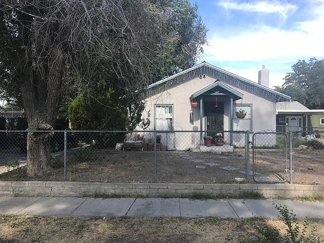 2nd image of 44738 Elm Ave