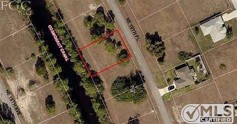 4th image of 4006 NE 19th Pl