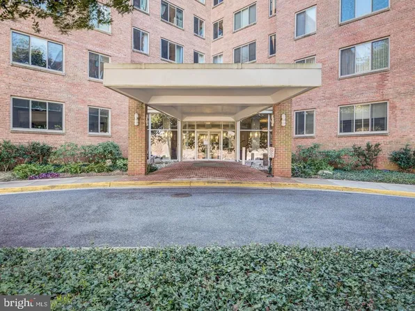 3000 Spout Run Pkwy APT A507, Arlington, VA 22201