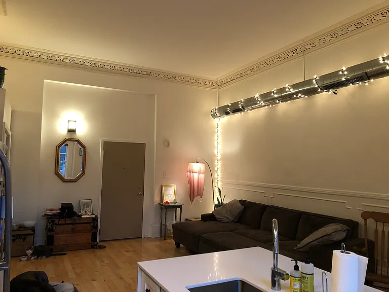 2017 Walnut St #2R — Photo 11