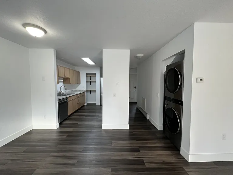 3501 N Brocton Ave #2 — Photo 2