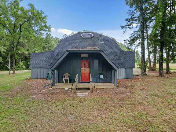 5th image of 637 County Rd