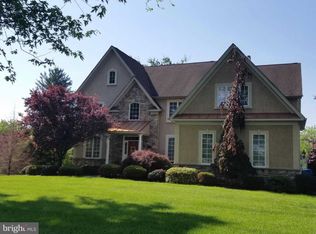 979 Edgewood Rd, Yardley, PA 19067