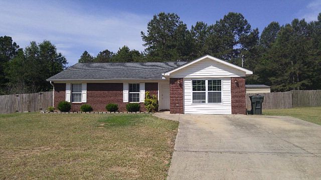1st image of 304 Ashley Dr